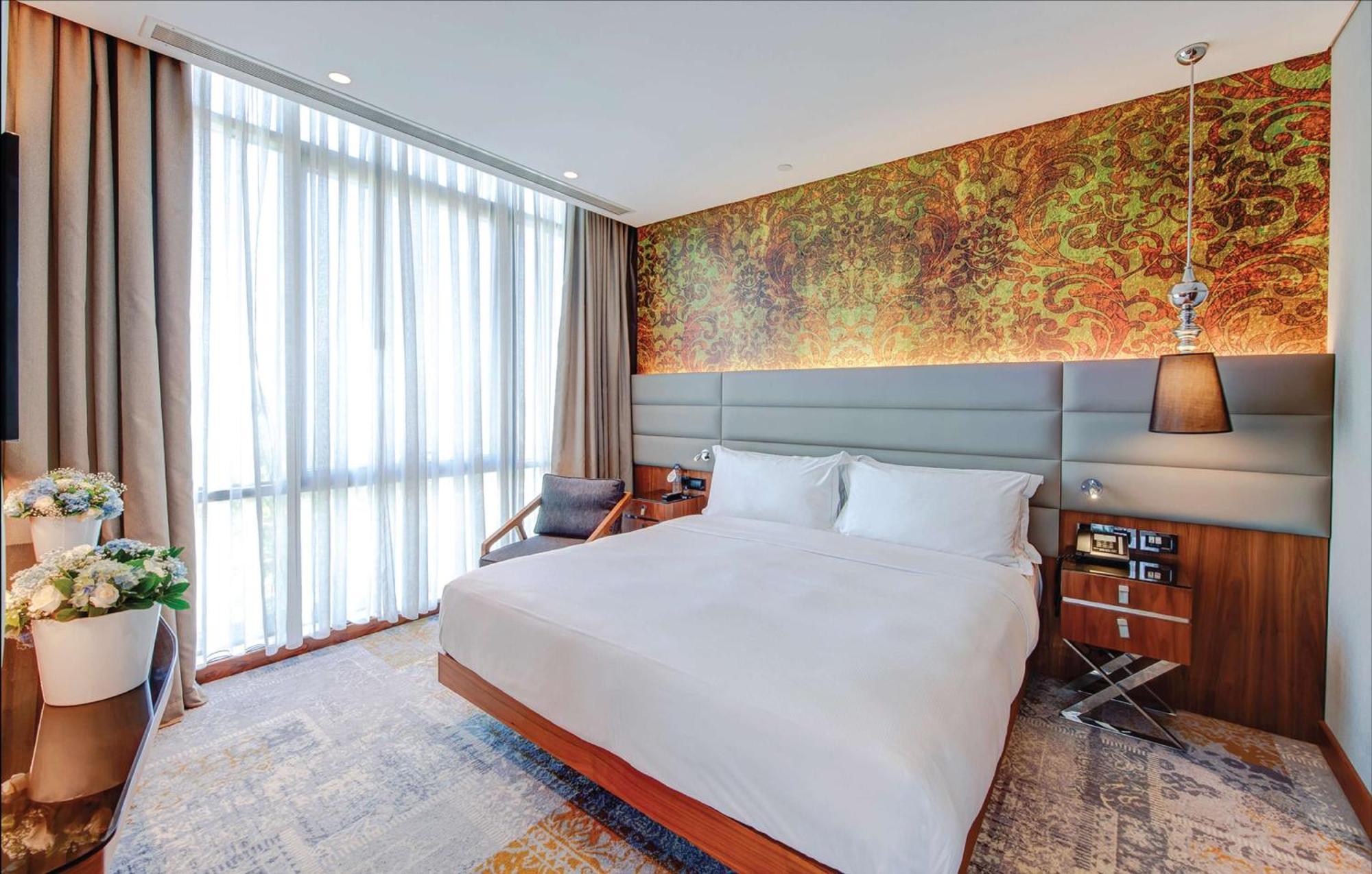 Hotel Doubletree By Hilton Istanbul - Piyalepasa Extérieur photo