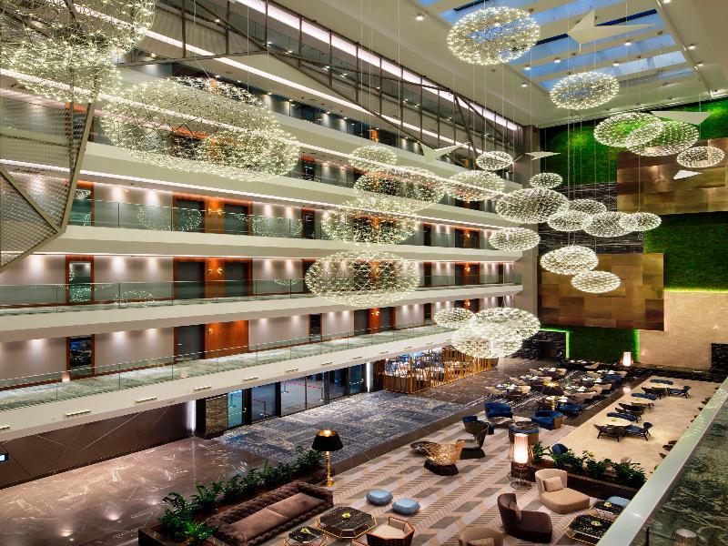 Hotel Doubletree By Hilton Istanbul - Piyalepasa Extérieur photo The hotel's lobby