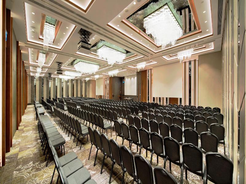 Hotel Doubletree By Hilton Istanbul - Piyalepasa Extérieur photo The Grand Ballroom