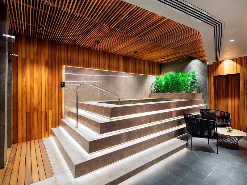 Hotel Doubletree By Hilton Istanbul - Piyalepasa Extérieur photo The spa at The Standard, East Village